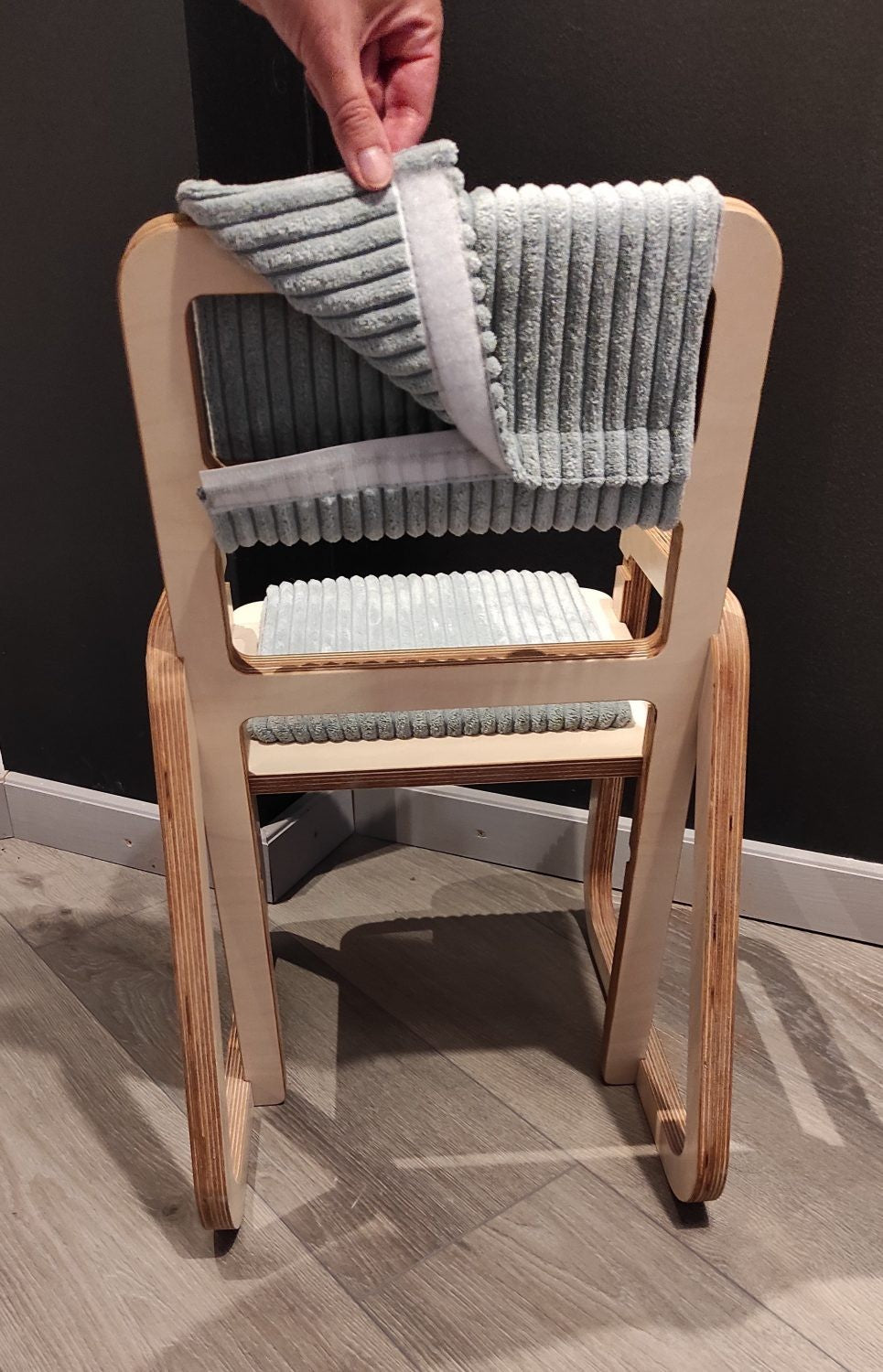 Adjustable Children Chair Julle - Mint Green