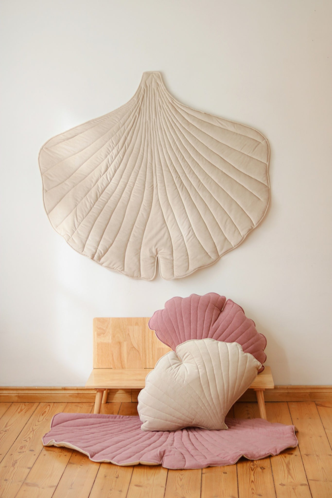 Organic Cotton and Velvet Ginkgo Leaf Playmat - Cream